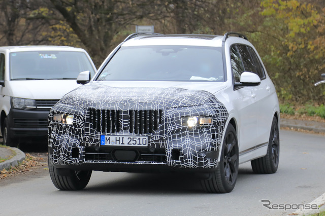 BMW X7 改良新型プロトタイプ(スクープ写真)