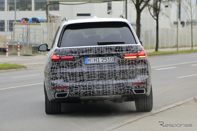 BMW X7 改良新型プロトタイプ(スクープ写真)