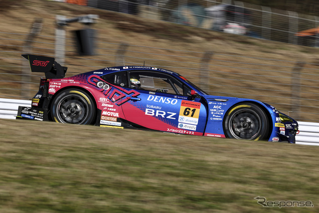 GT300クラス予選2番手の#61 SUBARU BRZ R&D SPORT