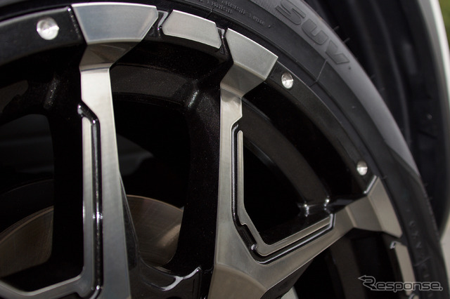 MiD ナイトロパワー デリンジャー 推奨サイズ:18×7.0J Inset42 5H-114.3/カラー:セミグロスブラック/フランジピアスドリルド/タイヤサイズ:215/50R18 ※チューナーサイズ