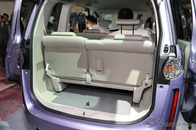 【D視点】花電車?…マツダ ビアンテ 新型