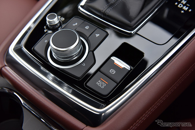 マツダ CX-8 改良新型(エクスクルーシブモード)