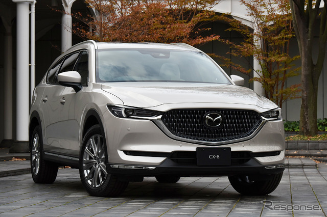 マツダ CX-8 改良新型(エクスクルーシブモード)