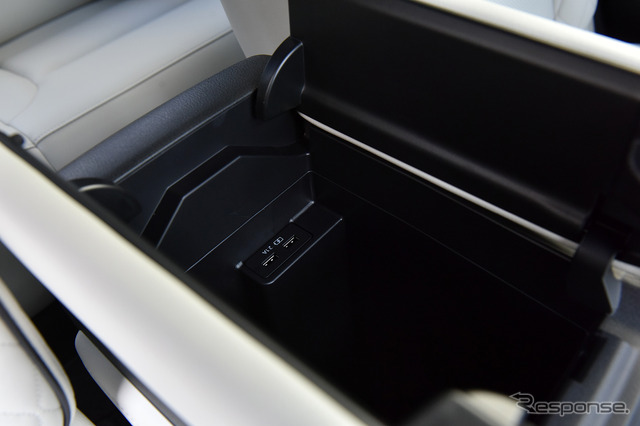 マツダ CX-8 改良新型(エクスクルーシブモード)