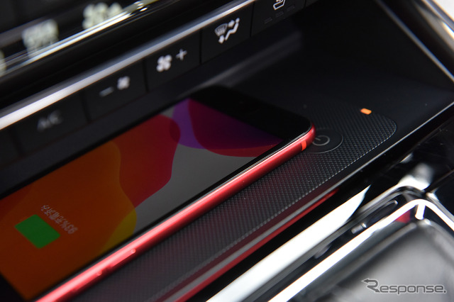 マツダ CX-8 改良新型(エクスクルーシブモード)