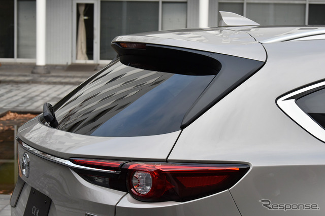マツダ CX-8 改良新型(エクスクルーシブモード)