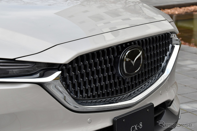 マツダ CX-8 改良新型(エクスクルーシブモード)