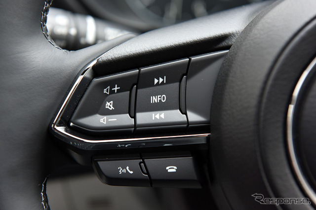 マツダ CX-8 改良新型(エクスクルーシブモード)