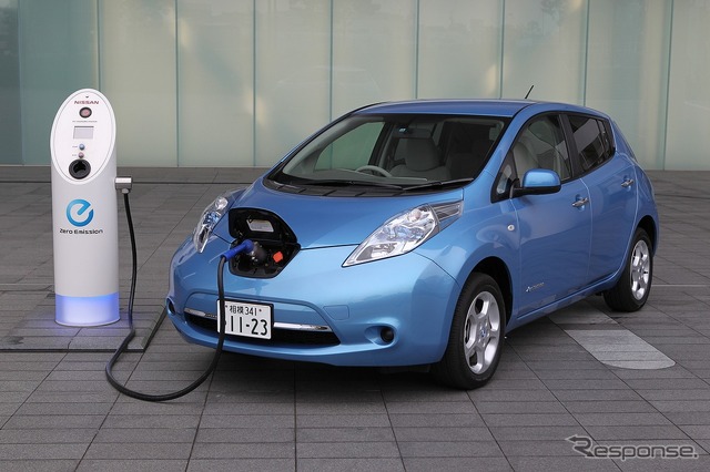 日産リーフ(2010年)