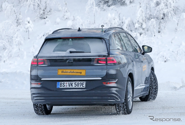 VW ID.6 市販型プロトタイプ(スクープ写真)