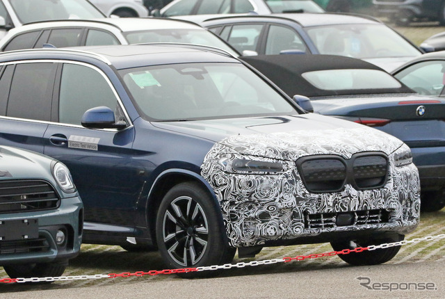 BMW iX3 改良新型プロトタイプ(スクープ写真)