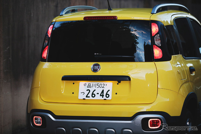 FIAT Panda Cross 4×4(フィアット パンダ クロス フォーバイフォー)