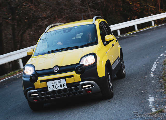 FIAT Panda Cross 4×4（フィアット パンダ クロス フォーバイフォー）