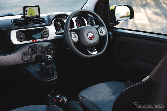 FIAT Panda Cross 4×4(フィアット パンダ クロス フォーバイフォー)