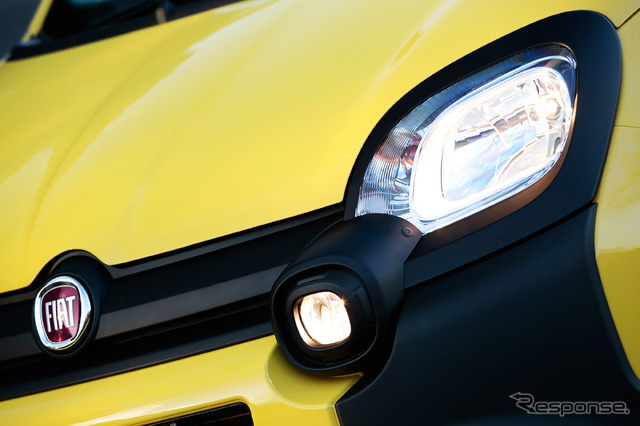 FIAT Panda Cross 4×4(フィアット パンダ クロス フォーバイフォー)