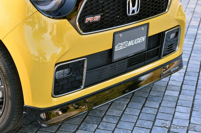 フロントアンダースポイラー ツヤ有りブラック塗装仕上げ(4万9500円)