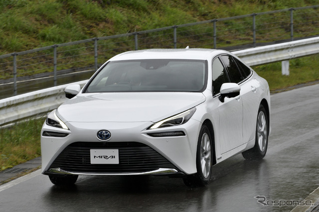トヨタMIRAI新型(プロトタイプ)