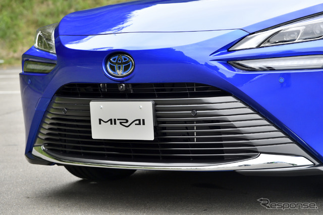 トヨタMIRAI新型(プロトタイプ)