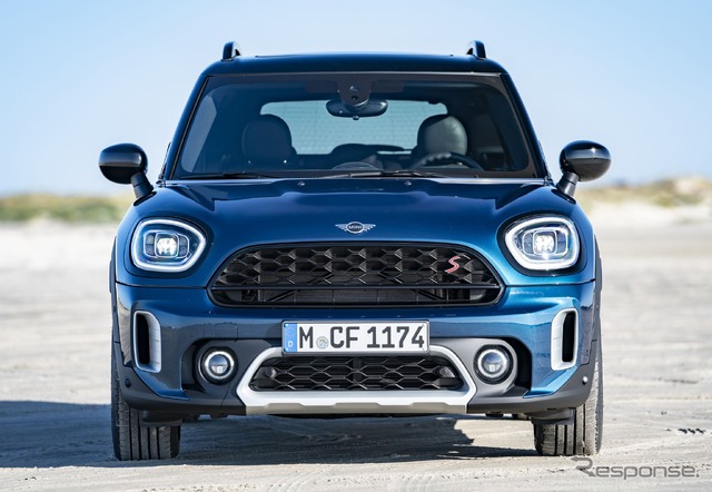 MINI カントリーマン(クロスオーバー)の「ボードウォーク」