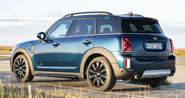 MINI カントリーマン(クロスオーバー)の「ボードウォーク」
