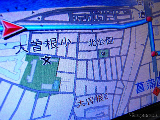 【ストラーダHW830/800】Fクラスと同じく、見やすい地図画面を採用
