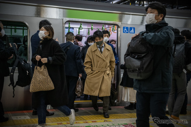 東京、12月16日