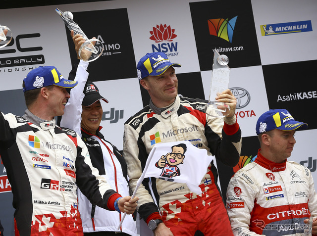 トヨタの新代表、ヤリ-マティ・ラトバラ（右から2人目。写真はドライバーとしてのWRC最終優勝である2018年最終戦）。