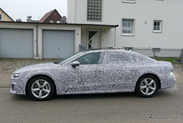 アウディ A7L プロトタイプ(スクープ写真)