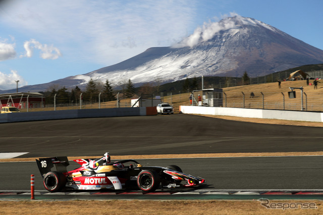 予選ポールポジションの#16 野尻智紀(TEAM MUGEN)