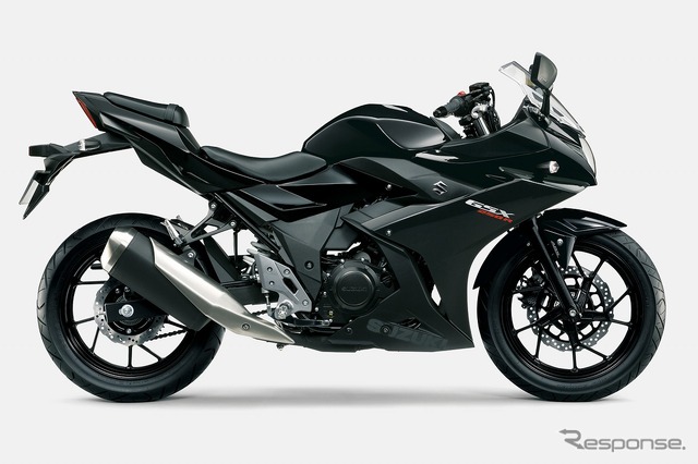 スズキ GSX250R ABS(パールネブラーブラック)
