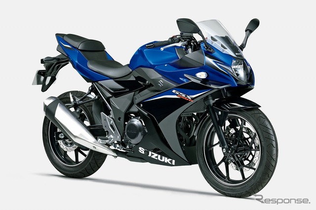 スズキ GSX250R ABS（クリスタルブルーメタリック/パールネブラーブラック）