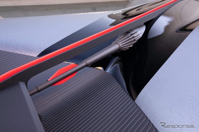 2050年の日産 GT-R をテーマにした学生の作品『GT-R(X)2050』
