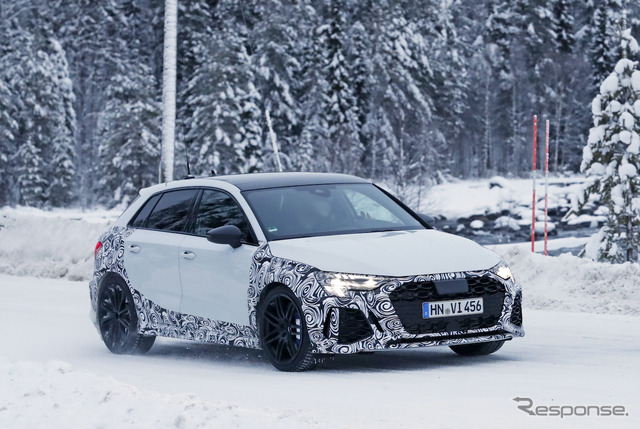 アウディ RS3スポーツバック 次期型プロトタイプ(スクープ写真)