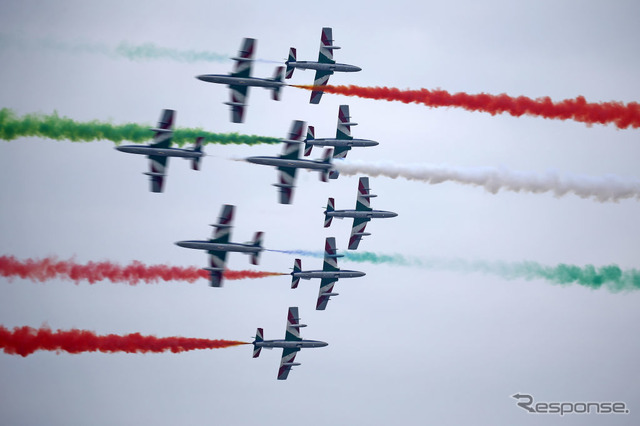 フレッチェ・トリコローリ。2019年10月13日、リナーテ航空祭(ミラノ上空)