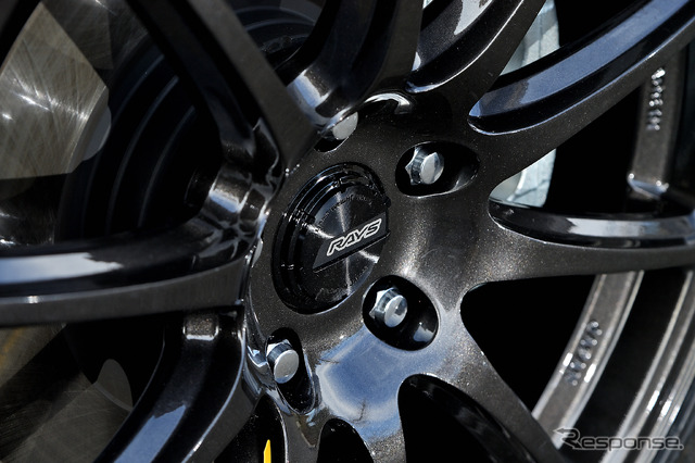 レイズ グラムライツ 57トランセンド アンリミットエディション 推奨サイズ:19×8.5J Inset44 5H-114.3/カラー:スーパーダークガンメタ・マシニング・E-pro Coat/タイヤサイズ:245/35R19 ※チューナーサイズ