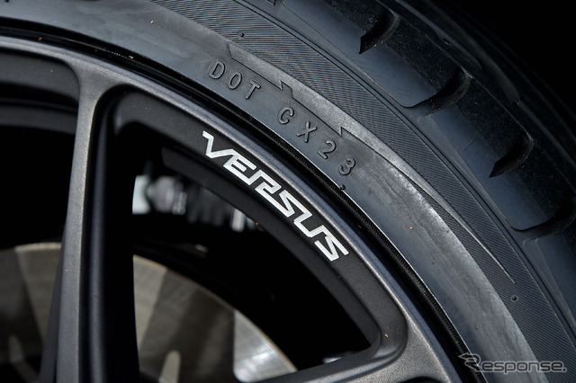 レイズ ベルサス VV21S 推奨サイズ：19×8.5J Inset45 5H-114.3／カラー：マットスーパーダークガンメタ／タイヤサイズ：245/35R19　※チューナーサイズ