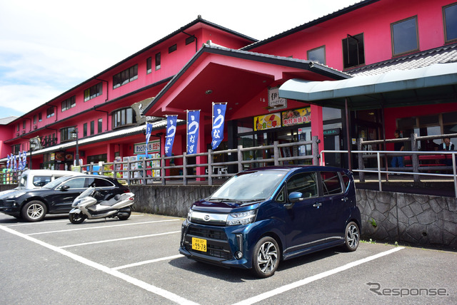 三重と奈良を結ぶ名阪国道の途中、伊賀のドライブインにて。