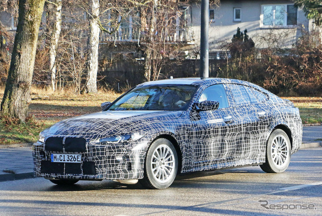 BMW i4M プロトタイプ(スクープ写真)