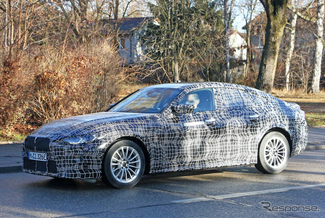 BMW i4M プロトタイプ(スクープ写真)