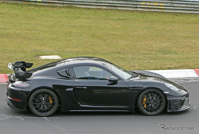 ポルシェ 718ケイマン GT4 RS プロトタイプ(スクープ写真)