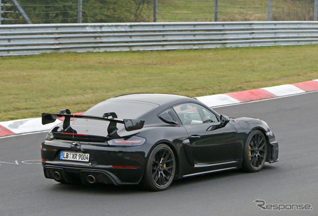 ポルシェ 718ケイマン GT4 RS プロトタイプ（スクープ写真）