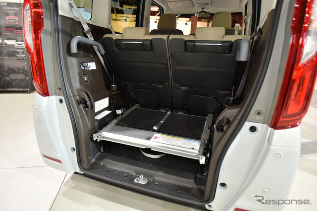 ホンダ N-BOX 改良新型 車いす仕様車