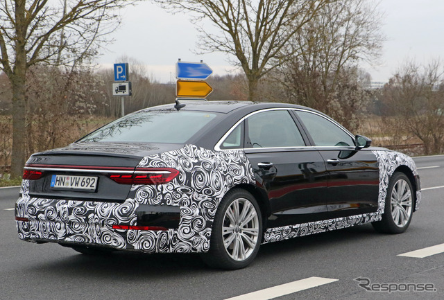 アウディ A8 改良新型プロトタイプ(スクープ写真)