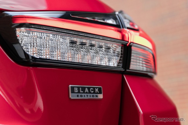 三菱 アウトランダー スポーツ( RVR に相当)の2021年モデルのブラックエディション