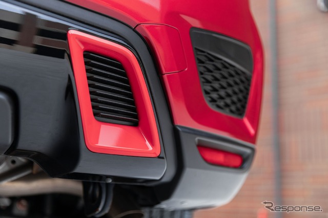 三菱 アウトランダー スポーツ( RVR に相当)の2021年モデルのブラックエディション