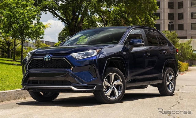 トヨタ RAV4 プライム(日本名:RAV4 PHV に相当)