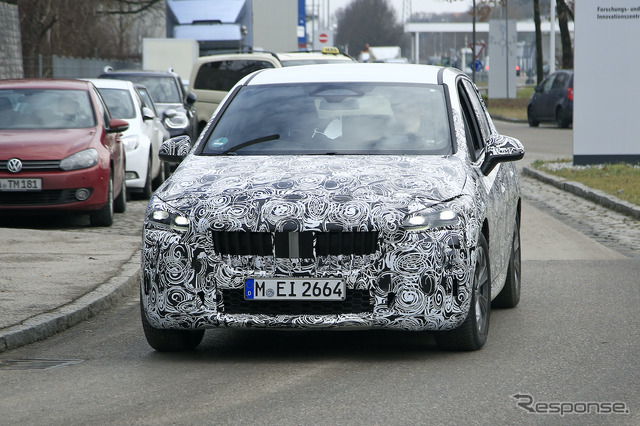 BMW 2シリーズ アクティブツアラー次期型プロトタイプ(スクープ写真)