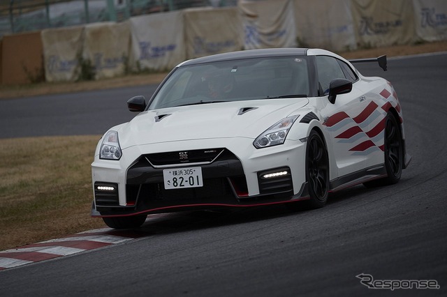 NISSAN GT-R NISMO