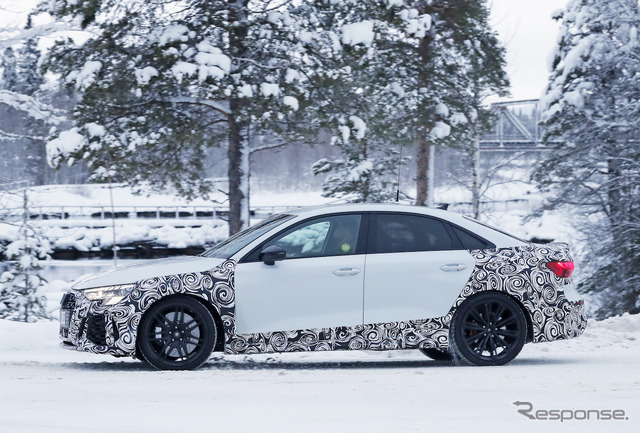 アウディ RS3 セダン 次期型プロトタイプ(スクープ写真)