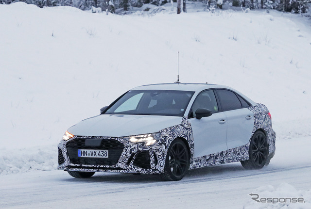 アウディ RS3 セダン 次期型プロトタイプ(スクープ写真)